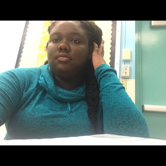 Meet your Posher, Danique - Picture 1 of 1